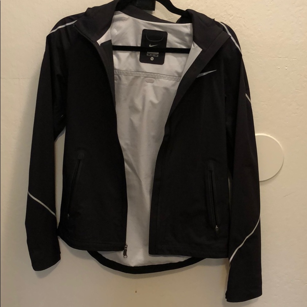 Nike Women’s Hyper Shield Light Jacket